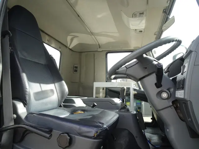 三菱 ファイター QDG-FQ62F(2WD)の写真22