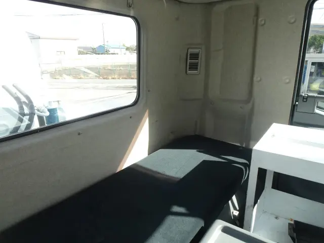 三菱 ファイター QDG-FQ62F(2WD)の写真23