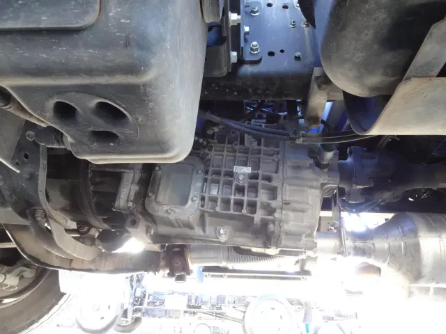 三菱 ファイター 2DG-FQ62F(6x4)の写真19