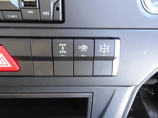 三菱 スーパーグレート 2PG-FV80VX(6x4)の写真21