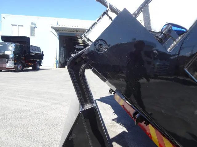 三菱 スーパーグレート 2PG-FV80VX(6x4)の写真11