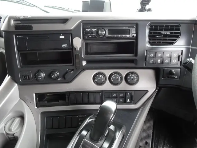 UD クオン 2PG-GK5AAB(2WD)の写真23