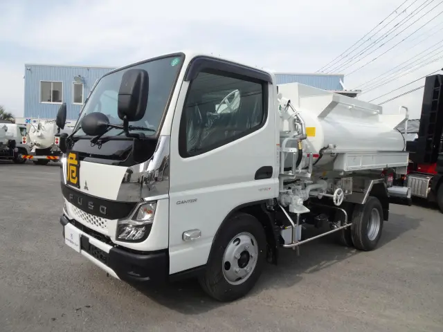 三菱 キャンター 2RG-FEAV0(2WD)の写真1