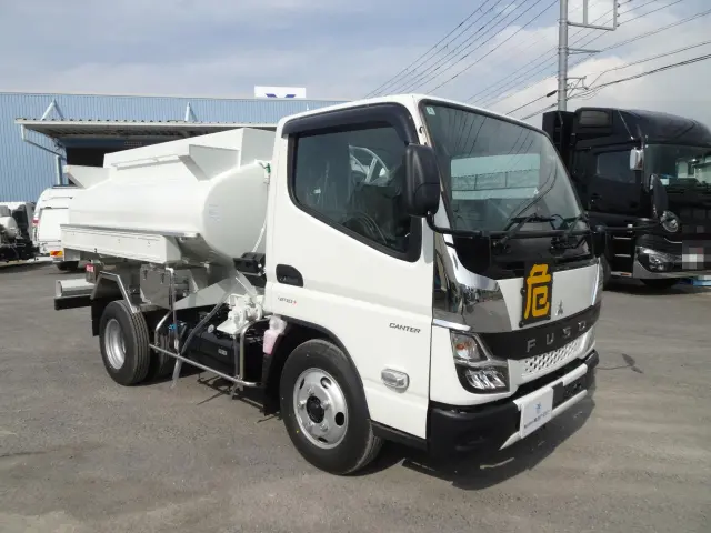 三菱 キャンター 2RG-FEAV0(2WD)の写真3