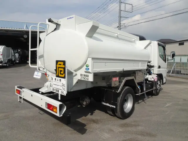 三菱 キャンター 2RG-FEAV0(2WD)の写真4