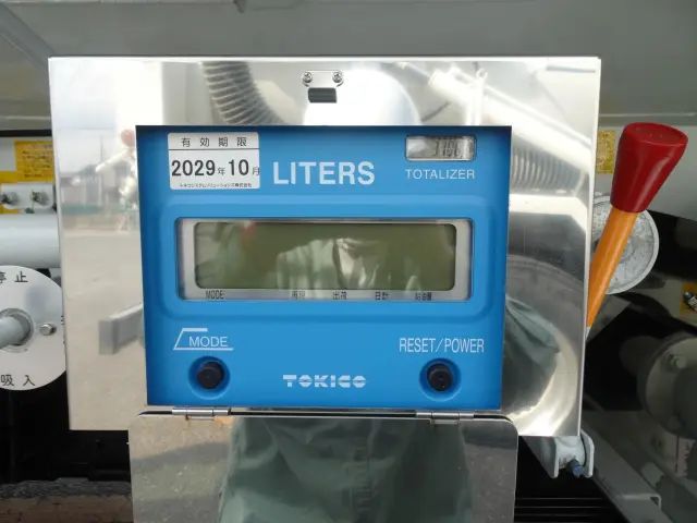 三菱 キャンター 2RG-FEAV0(2WD)の写真8