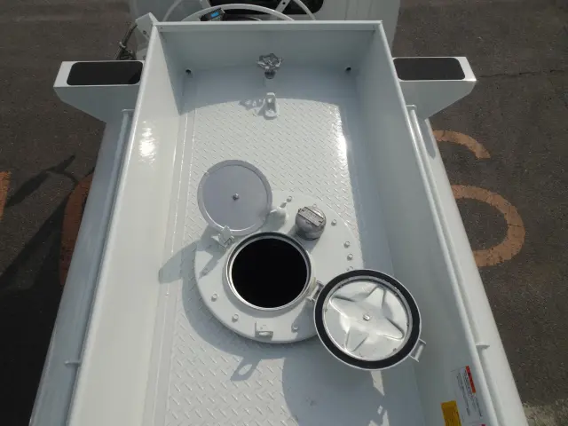 三菱 キャンター 2RG-FEAV0(2WD)の写真10