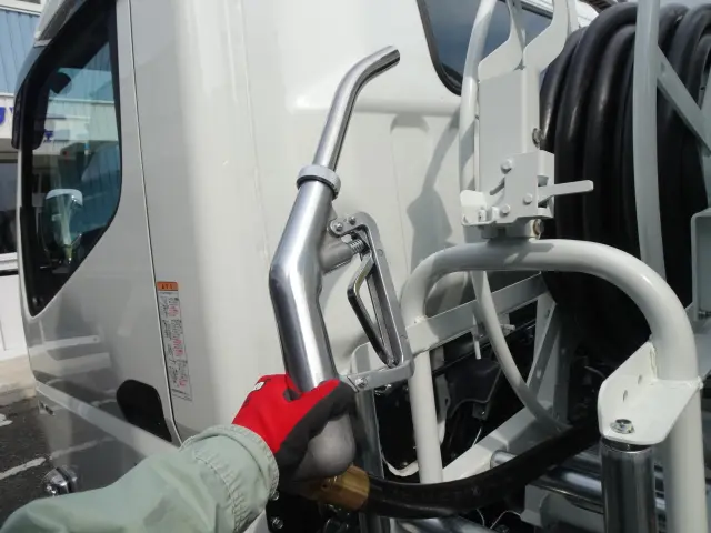 三菱 キャンター 2PG-FEB90(2WD)の写真6