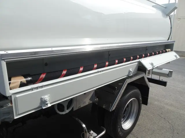 三菱 キャンター 2PG-FEB90(2WD)の写真14