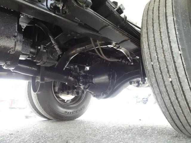 三菱 キャンター 2PG-FEB90(2WD)の写真17