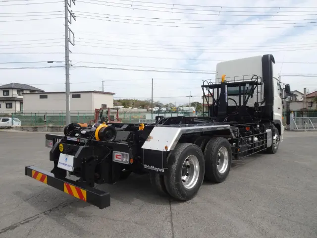 日野 プロフィア 2DG-FS1AJE(6x4)の写真4