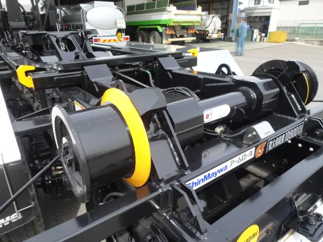 日野 プロフィア 2DG-FS1AJE(6x4)の写真9