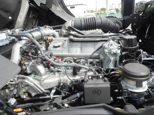 日野 プロフィア 2DG-FS1AJE(6x4)の写真18