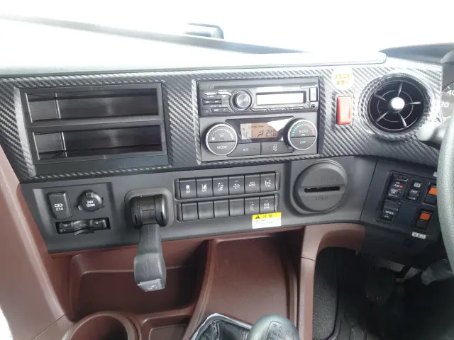 日野 プロフィア 2DG-FS1AJE(6x4)の写真24