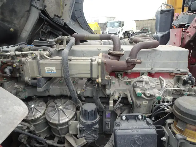 日野 プロフィア 2DG-FS1EGA(6x4)の写真18