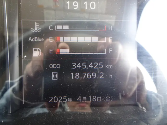 日野 プロフィア 2DG-FS1EGA(6x4)の写真21