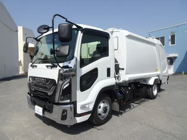 いすゞ フォワード 2RG-FRR90S4(2WD)の写真1