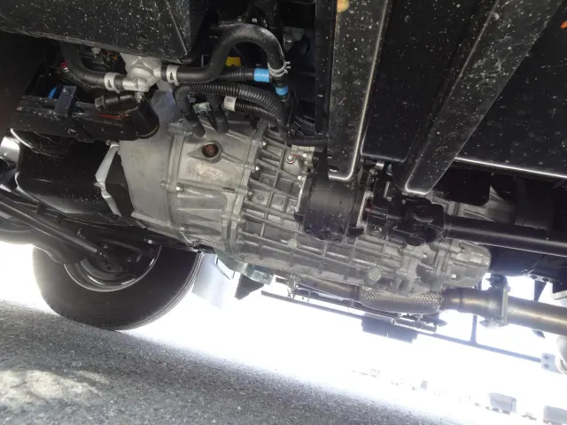 いすゞ フォワード 2RG-FRR90S4(2WD)の写真17