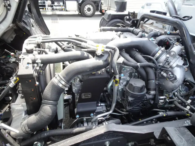 いすゞ フォワード 2RG-FRR90S4(2WD)の写真18