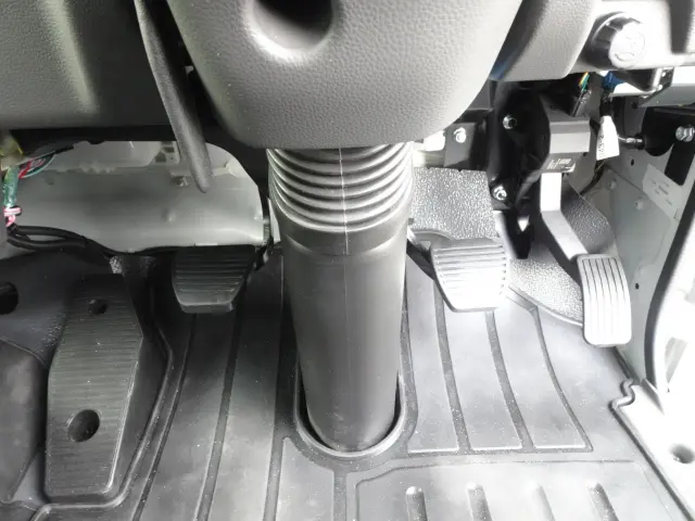 いすゞ フォワード 2RG-FRR90S4(2WD)の写真25