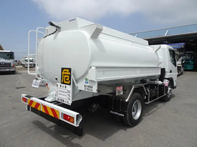 三菱 キャンター 2PG-FEB90(2WD)の写真4