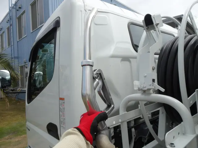 三菱 キャンター 2PG-FEB90(2WD)の写真6