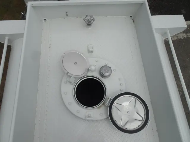 三菱 キャンター 2PG-FEB90(2WD)の写真10