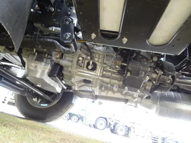 三菱 キャンター 2PG-FEB90(2WD)の写真18