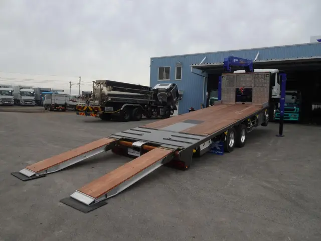 三菱 スーパーグレート 2PG-FS80VZ(8x4)の写真6