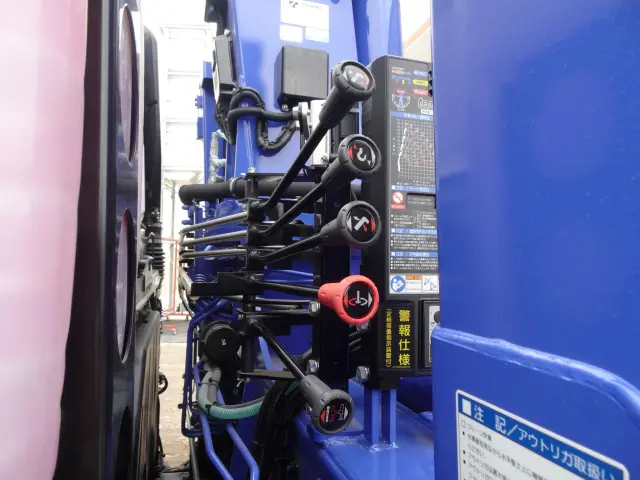 三菱 スーパーグレート 2PG-FS80VZ(8x4)の写真8