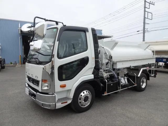 三菱 ファイター 2KG-FK72F(2WD)の写真1