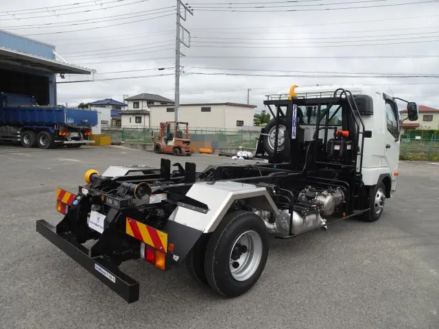 三菱 ファイター 2KG-FK62F(2WD)の写真4