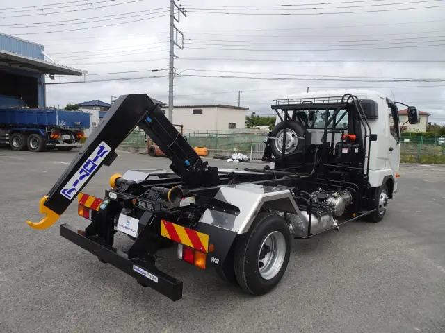 三菱 ファイター 2KG-FK62F(2WD)の写真5