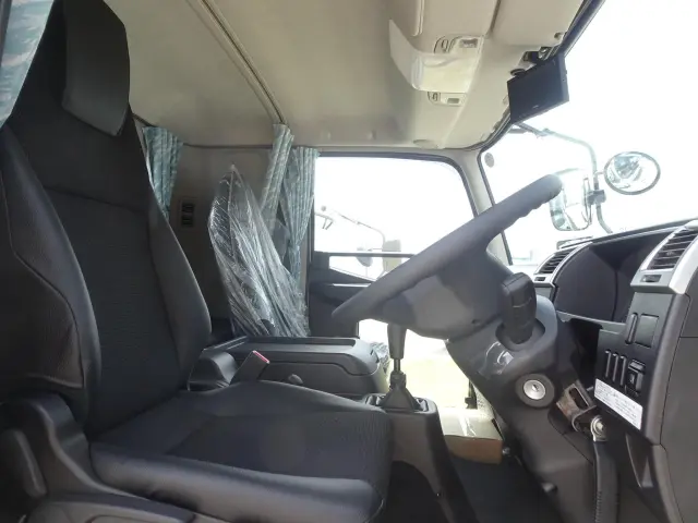 三菱 ファイター 2KG-FK62F(2WD)の写真19