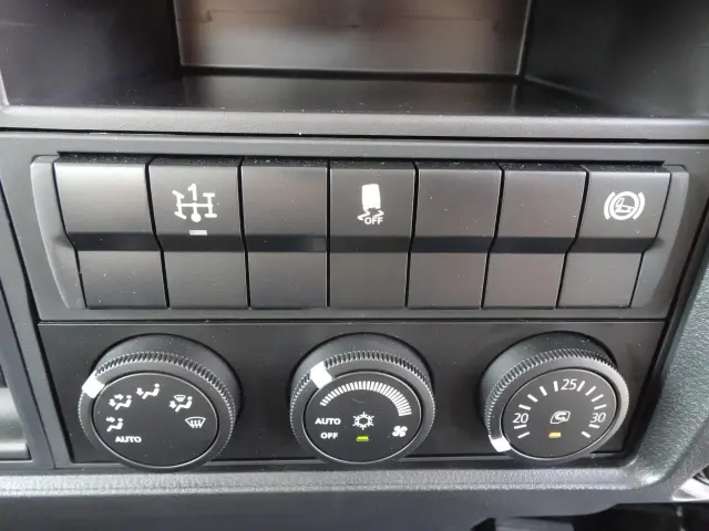 三菱 ファイター 2KG-FK62F(2WD)の写真22