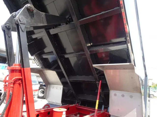 三菱 ファイター 2KG-FK62FZ(2WD)の写真7