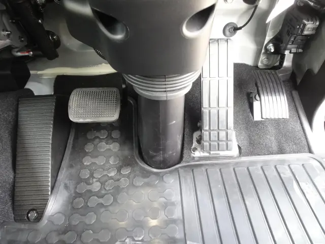 三菱 ファイター 2KG-FK62FZ(2WD)の写真24