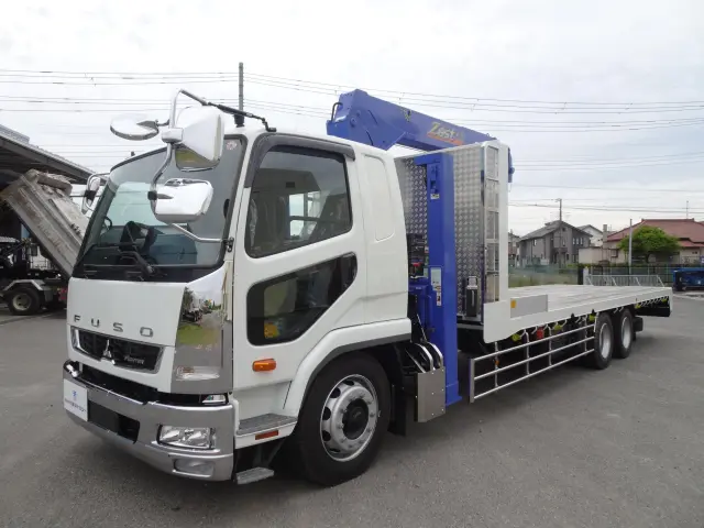 三菱 ファイター 2DG-FQ62F(6x4)の写真1