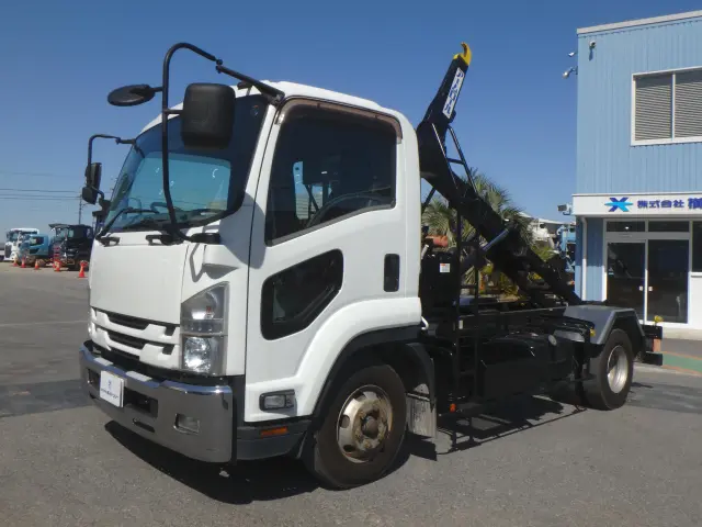 いすゞ フォワード TKG-FRR90S2(2WD)の写真1