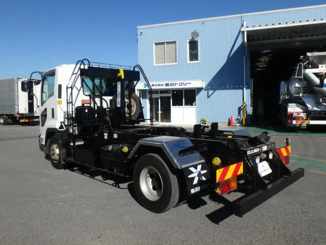 いすゞ フォワード TKG-FRR90S2(2WD)の写真2