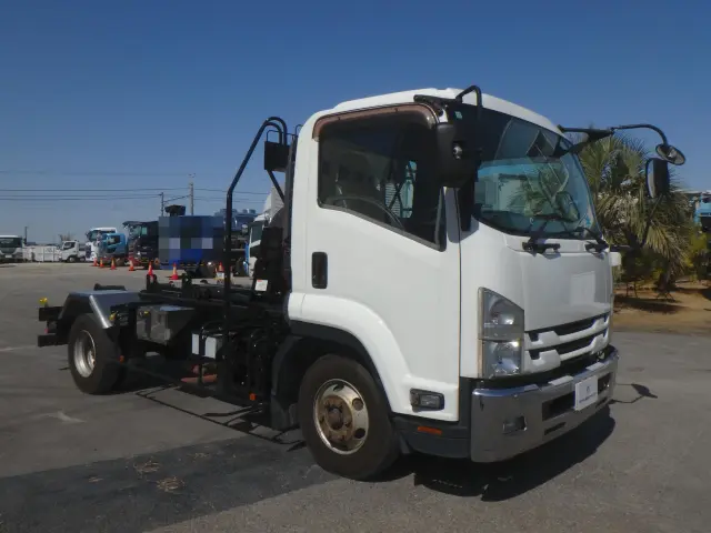 いすゞ フォワード TKG-FRR90S2(2WD)の写真3