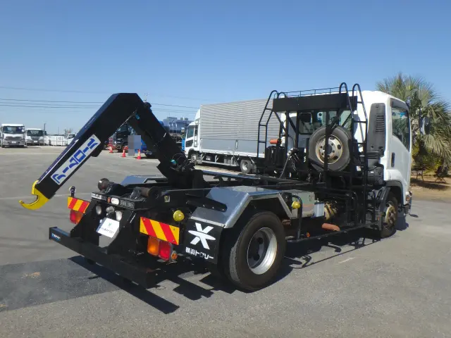 いすゞ フォワード TKG-FRR90S2(2WD)の写真5