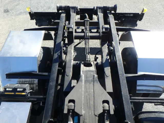 いすゞ フォワード TKG-FRR90S2(2WD)の写真8