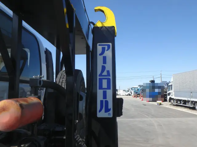 いすゞ フォワード TKG-FRR90S2(2WD)の写真13