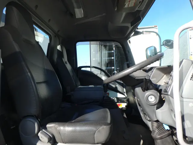 いすゞ フォワード TKG-FRR90S2(2WD)の写真19