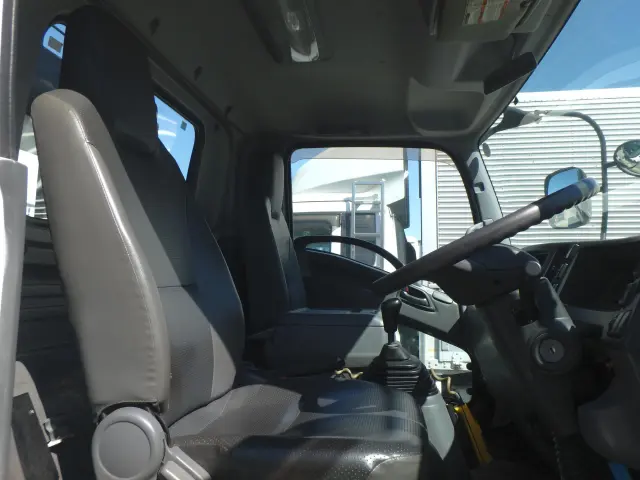 いすゞ フォワード TKG-FRR90S2(2WD)の写真20