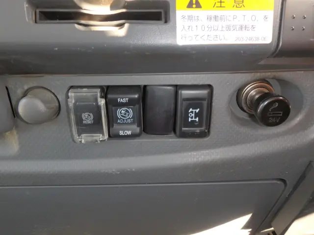 いすゞ フォワード TKG-FRR90S2(2WD)の写真22