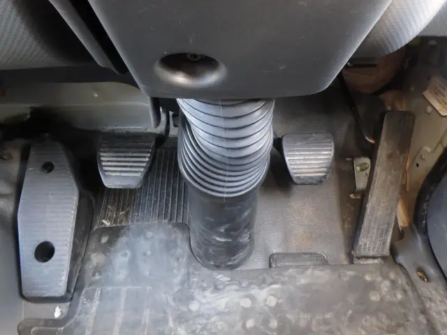 いすゞ フォワード TKG-FRR90S2(2WD)の写真25