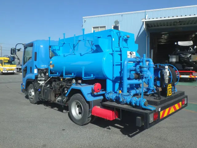 いすゞ フォワード 2RG-FRR90S2(2WD)の写真2