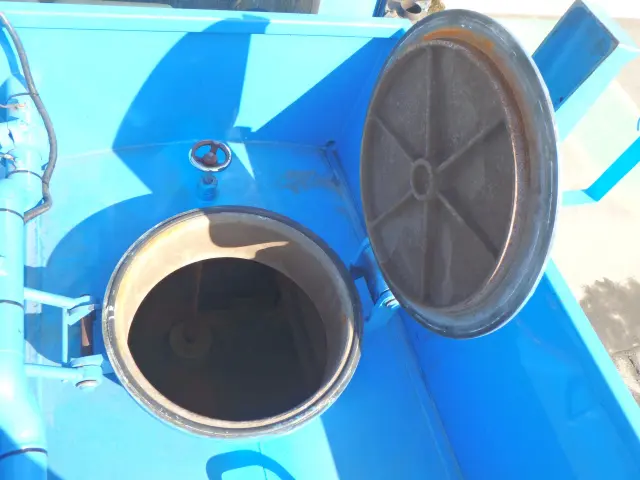 いすゞ フォワード 2RG-FRR90S2(2WD)の写真10